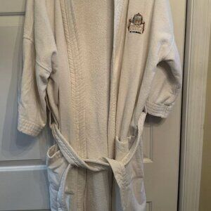 Trump Hotels Bath Robe Unisex White Embroidered Logo Trump Castle On The Marina
